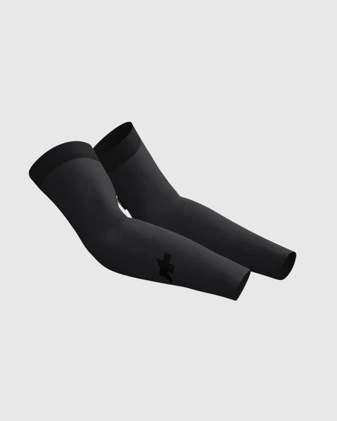 ASSOS R Winter Arm Warmers P1